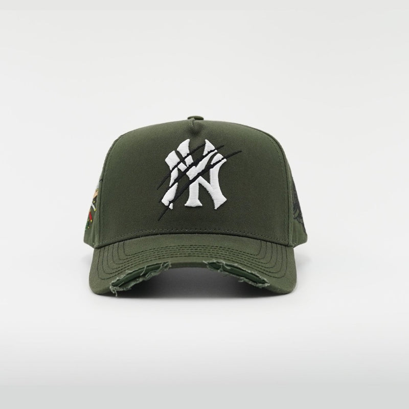 PIRATE HUNTER SNAPBACK